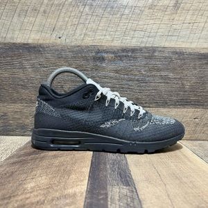 Nike Air Max 1 FLYKNIT Oreo Athletic Running Shoes Size 7.5 Women’s / 6 Men’s